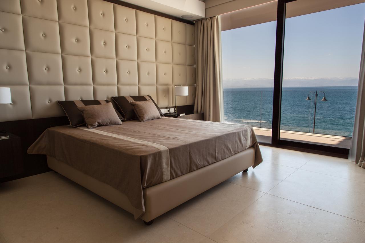 Ngonia Bay Boutique Hotel Мілаццо Екстер'єр фото