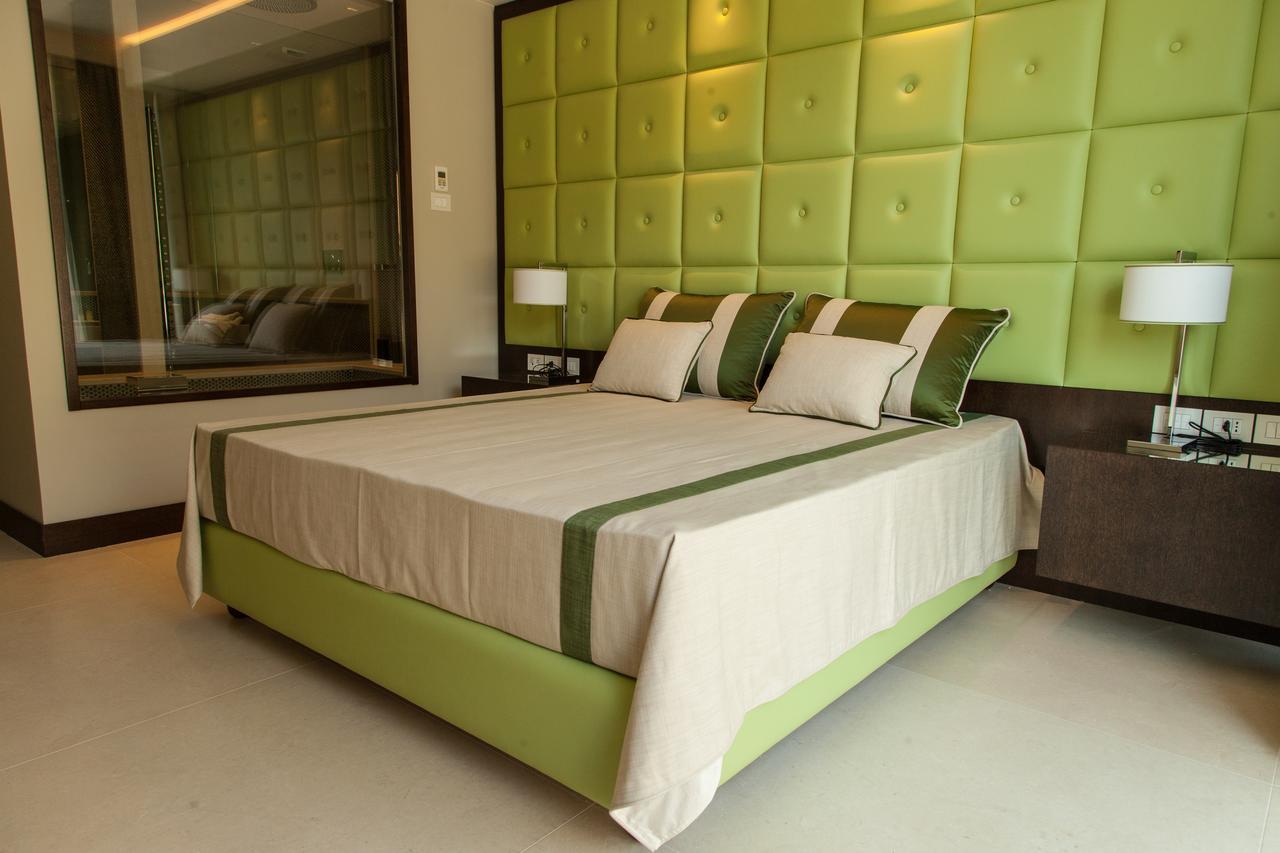 Ngonia Bay Boutique Hotel Мілаццо Екстер'єр фото
