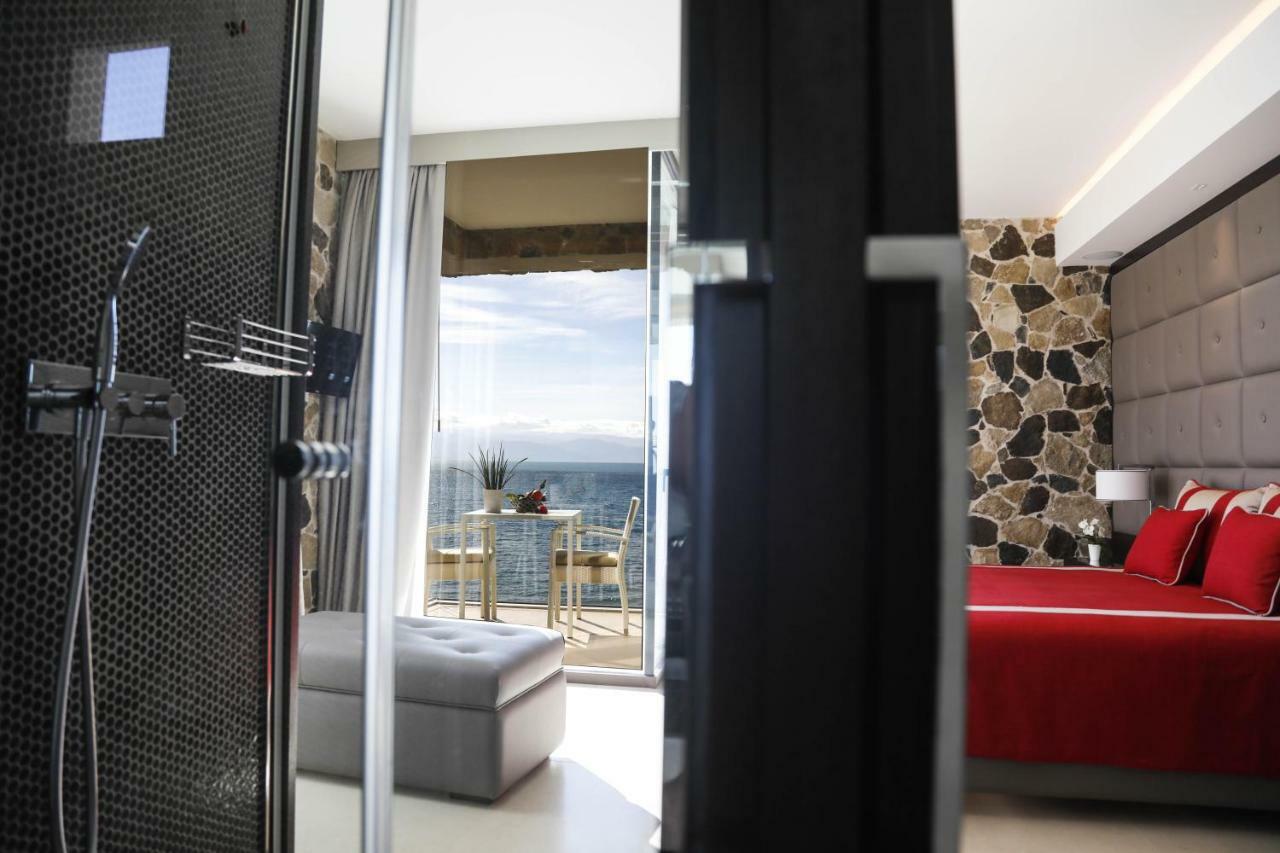 Ngonia Bay Boutique Hotel Мілаццо Екстер'єр фото