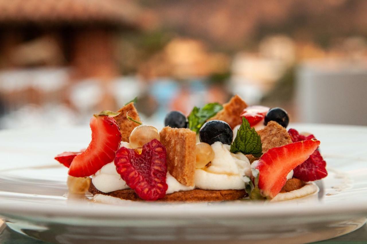 Ngonia Bay Boutique Hotel Мілаццо Екстер'єр фото